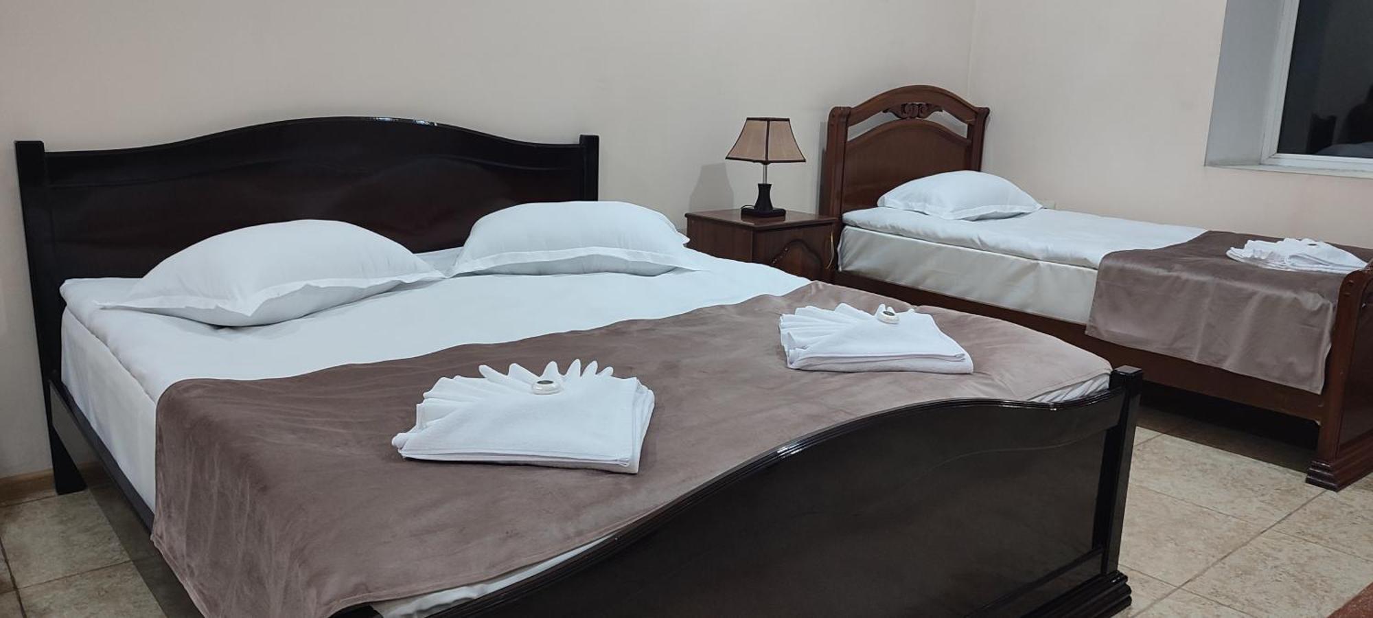 Sweet Home Hotel Meghri ภายนอก รูปภาพ